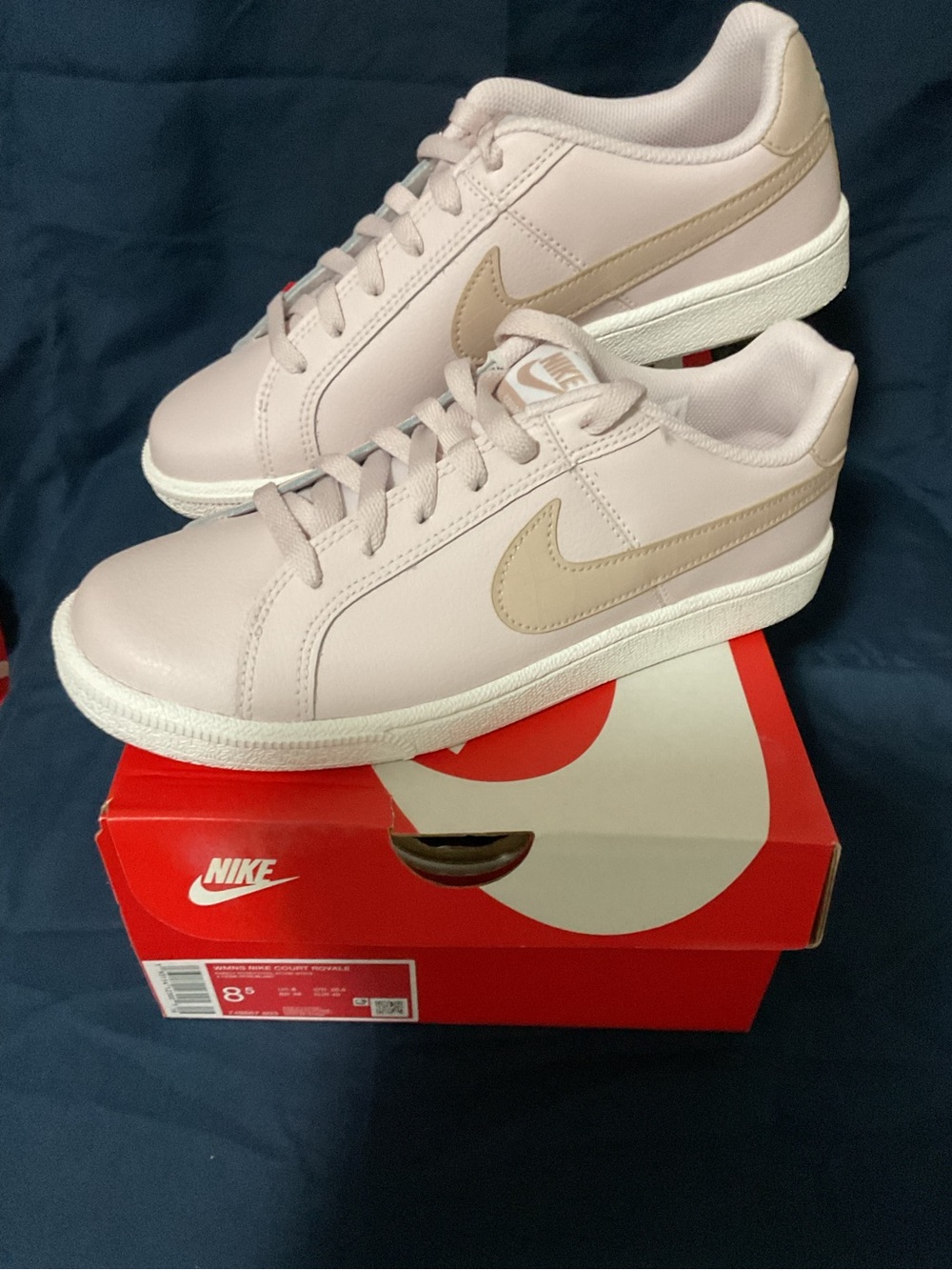 Nike Court Royale “Barely Rose Fossil Stone White” New w/Damaged Box Women’s 8.5